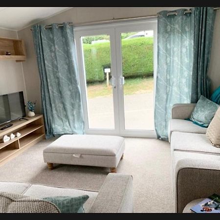 Exotic 3-Bed Caravan At Newquay Holiday Park Villa Exterior foto