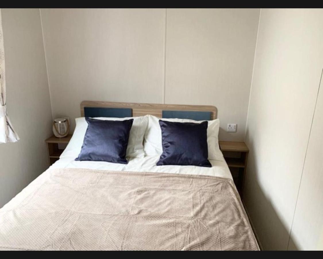 Exotic 3-Bed Caravan At Newquay Holiday Park Villa Exterior foto