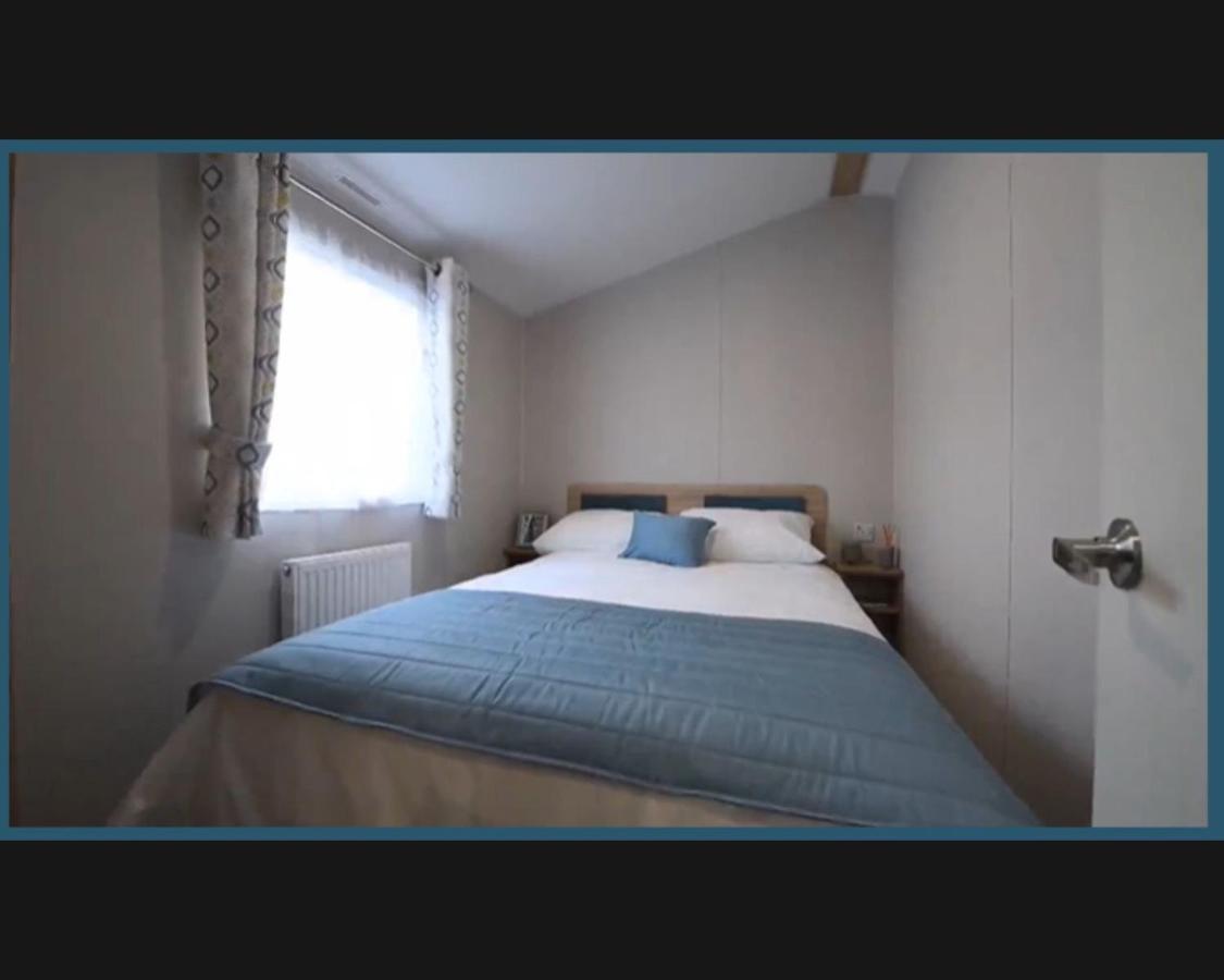 Exotic 3-Bed Caravan At Newquay Holiday Park Villa Exterior foto