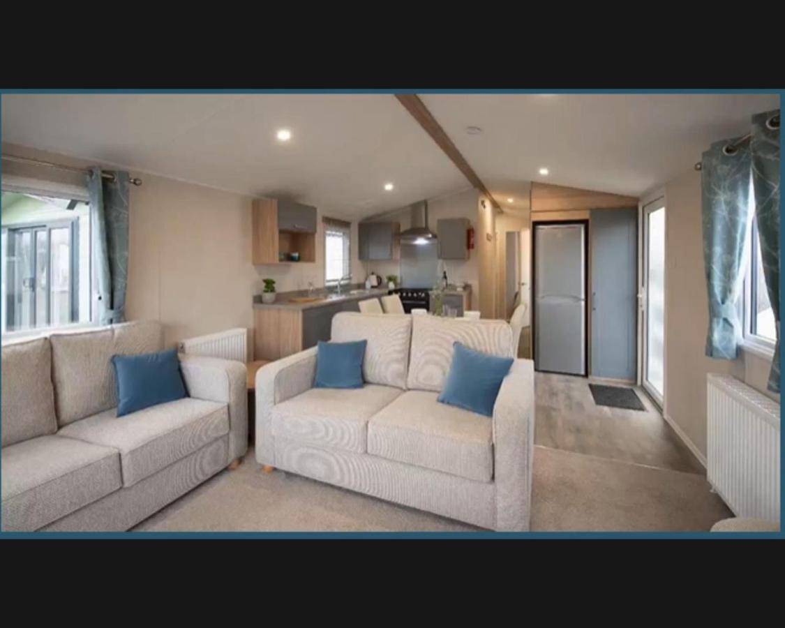 Exotic 3-Bed Caravan At Newquay Holiday Park Villa Exterior foto
