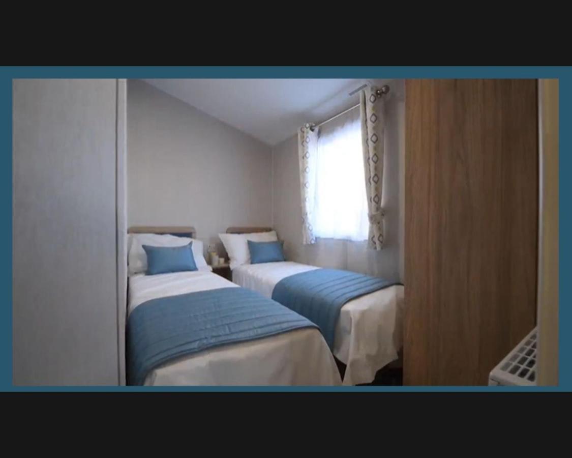 Exotic 3-Bed Caravan At Newquay Holiday Park Villa Exterior foto