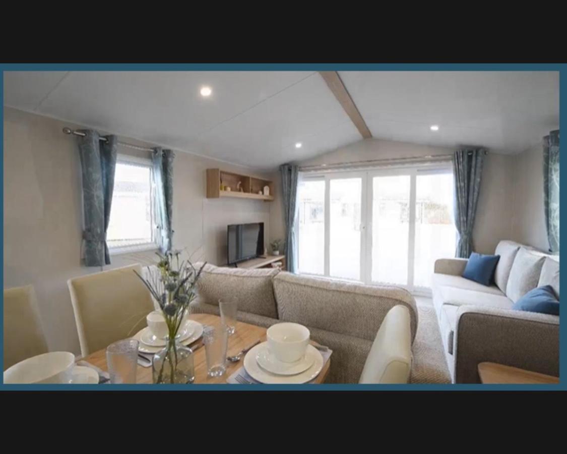 Exotic 3-Bed Caravan At Newquay Holiday Park Villa Exterior foto