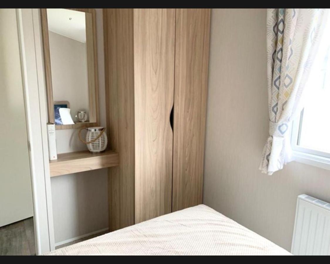 Exotic 3-Bed Caravan At Newquay Holiday Park Villa Exterior foto
