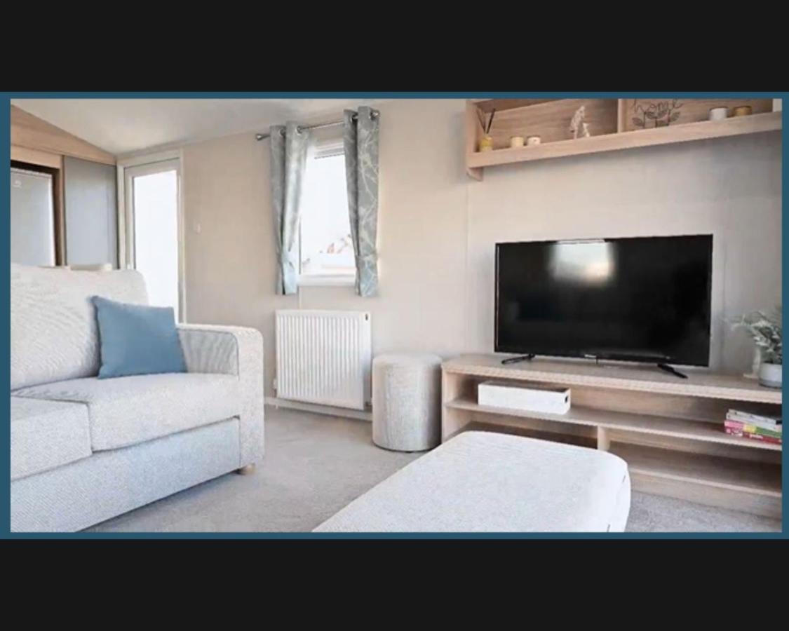 Exotic 3-Bed Caravan At Newquay Holiday Park Villa Exterior foto