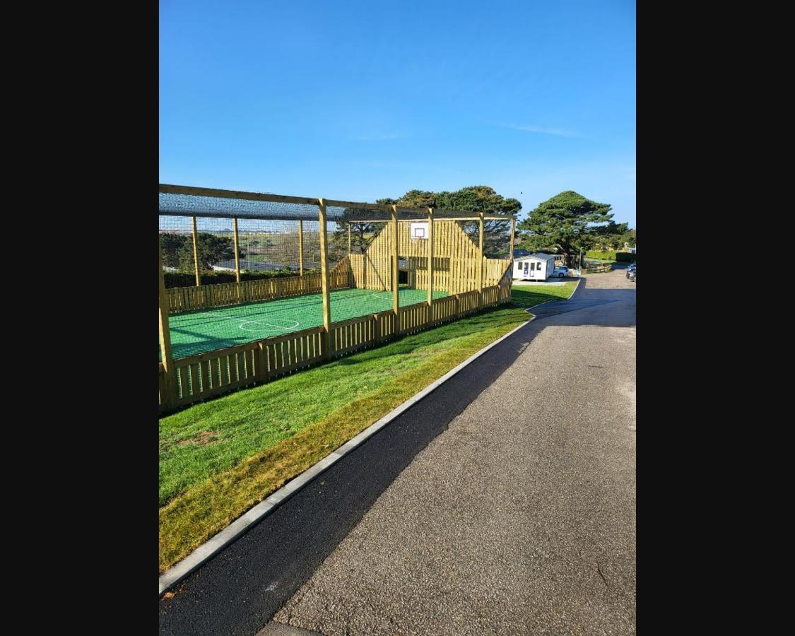 Exotic 3-Bed Caravan At Newquay Holiday Park Villa Exterior foto