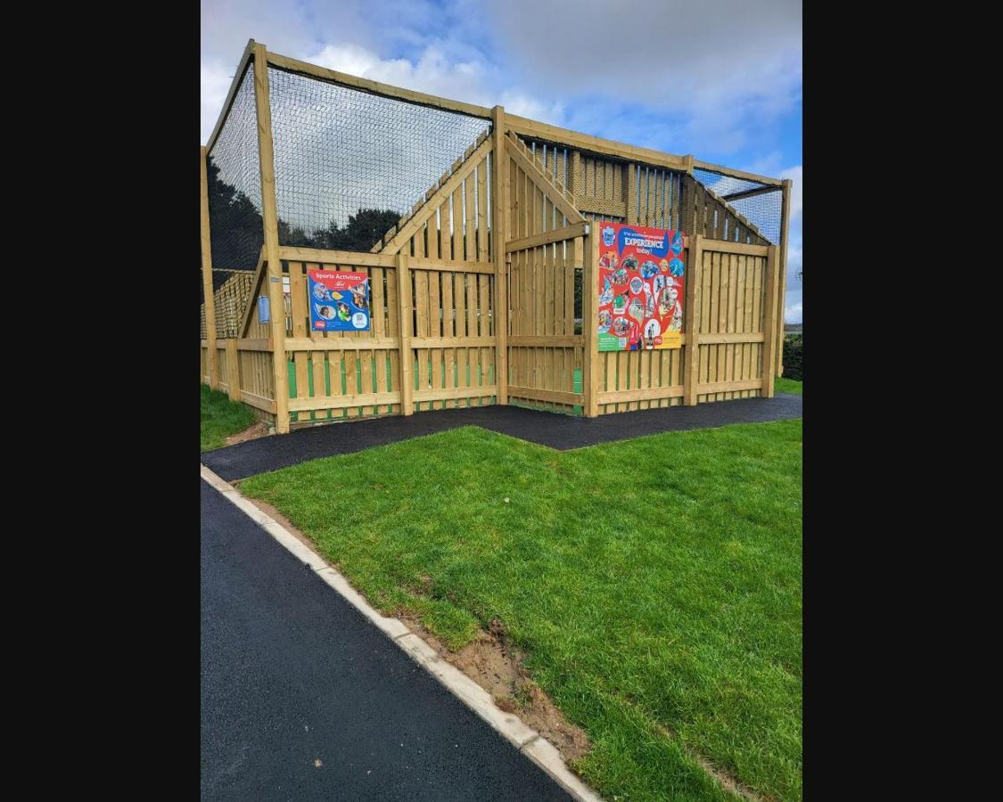 Exotic 3-Bed Caravan At Newquay Holiday Park Villa Exterior foto