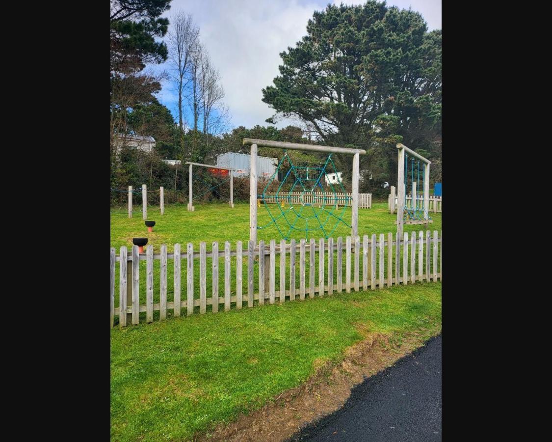 Exotic 3-Bed Caravan At Newquay Holiday Park Villa Exterior foto
