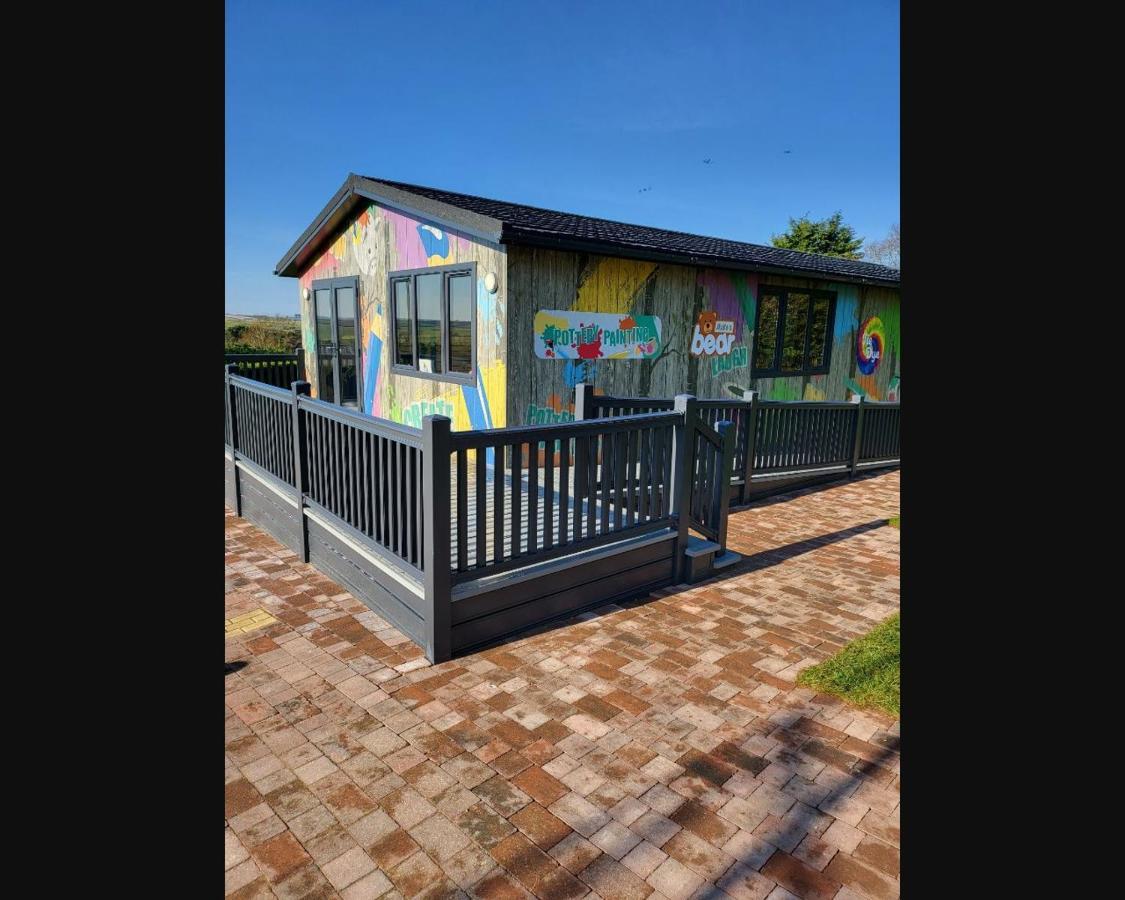 Exotic 3-Bed Caravan At Newquay Holiday Park Villa Exterior foto
