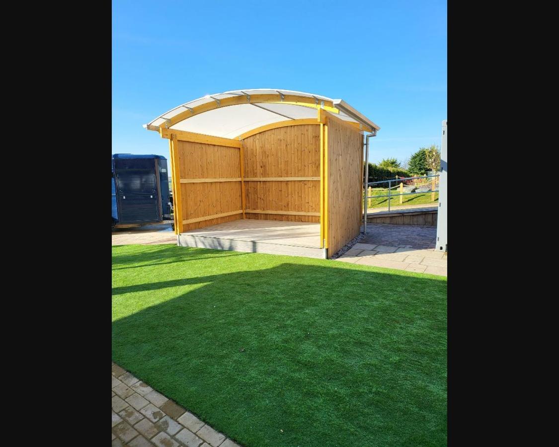 Exotic 3-Bed Caravan At Newquay Holiday Park Villa Exterior foto